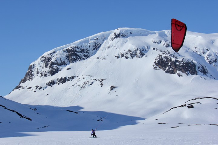 a snow covered mountain